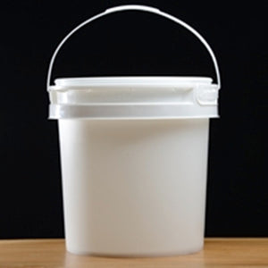 2 Gallon Plastic Bucket with Plastic Handle